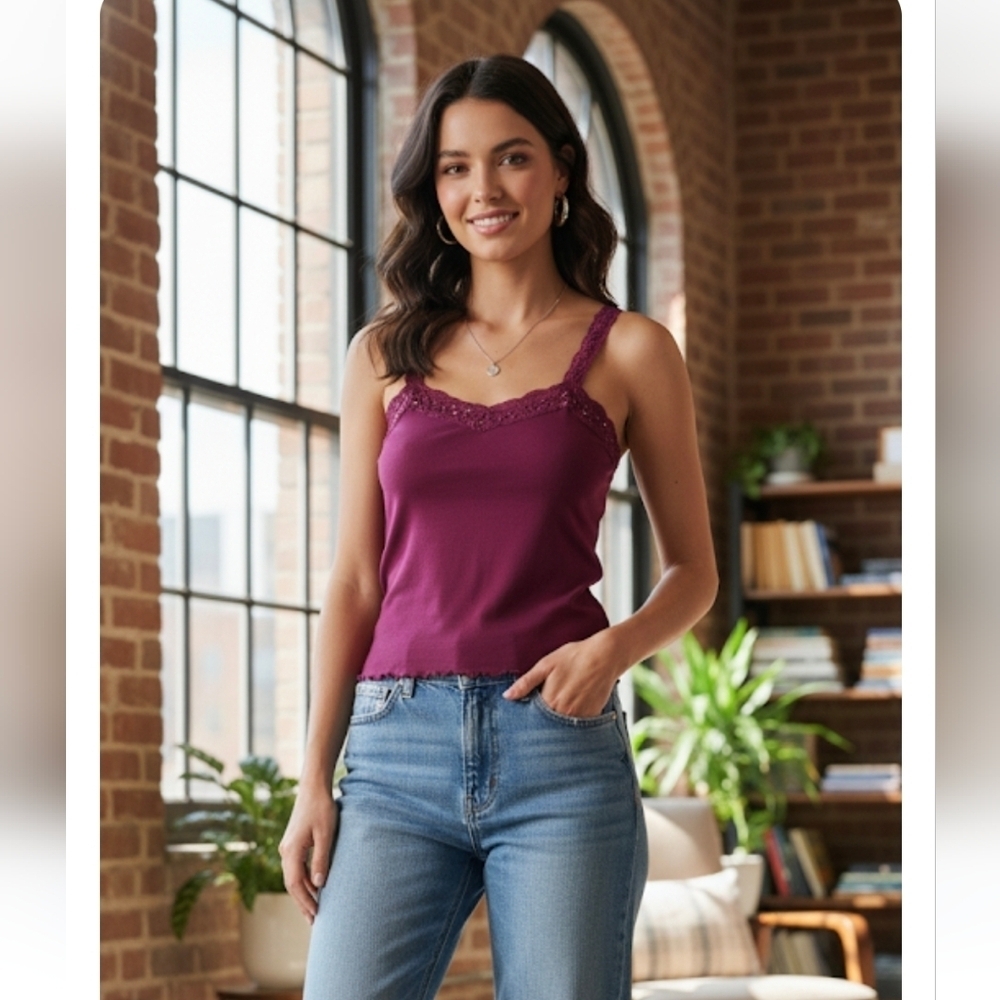 NWT Vintage Jordache Lace Trim Bead And Sequence Embellished Lettuce Hem Large